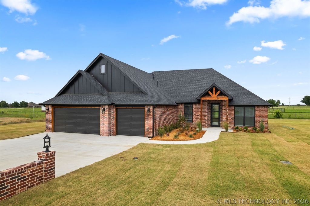 13623 N 58th East Avenue, Collinsville, OK 74021