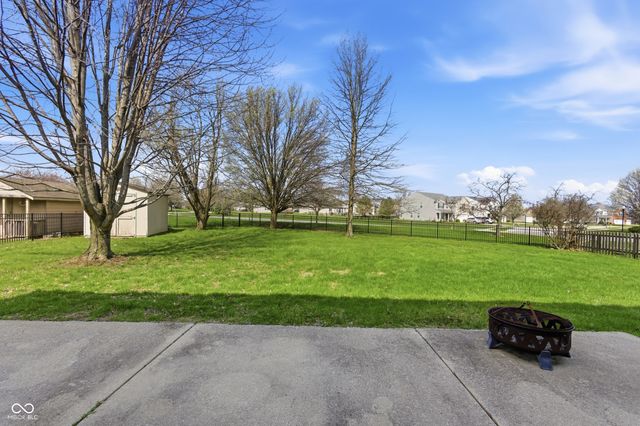 1284 Summer Ridge Lane, Brownsburg, IN 46112