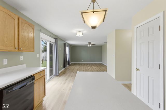 1284 Summer Ridge Lane, Brownsburg, IN 46112