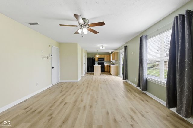 1284 Summer Ridge Lane, Brownsburg, IN 46112