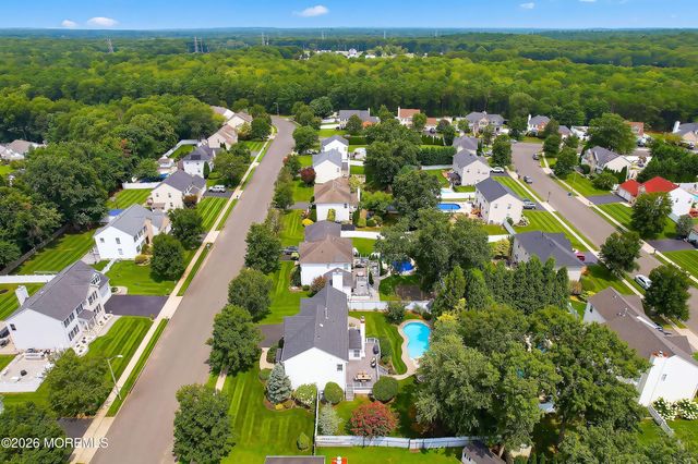8 Carrie Drive, Howell, NJ 07731