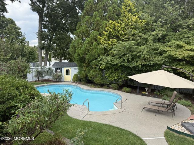 8 Carrie Drive, Howell, NJ 07731