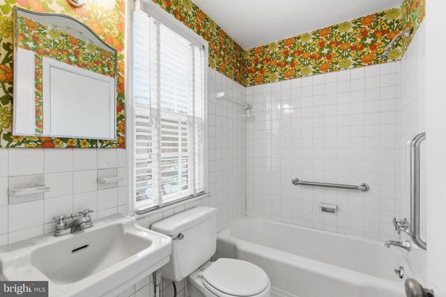 7408 WYNDALE LN, Chevy Chase, MD 20815