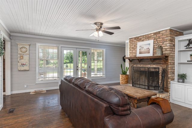 1147 Vz County Road 3417, Wills Point, TX 75169