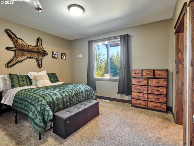 38252 S BLAIR Rd, Molalla, OR 97038