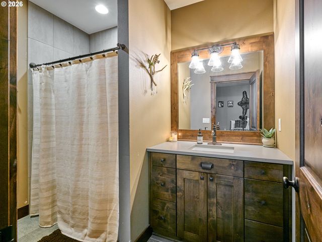 38252 S BLAIR Rd, Molalla, OR 97038