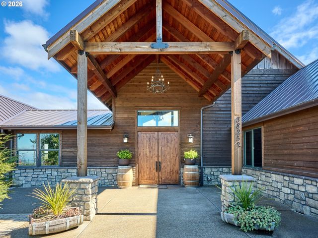 38252 S BLAIR Rd, Molalla, OR 97038