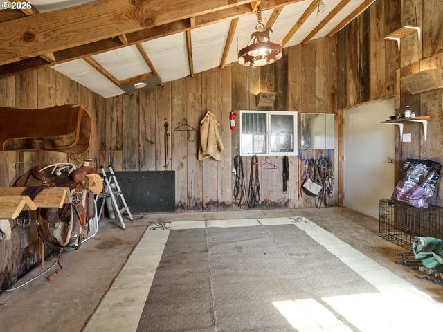 38252 S BLAIR Rd, Molalla, OR 97038