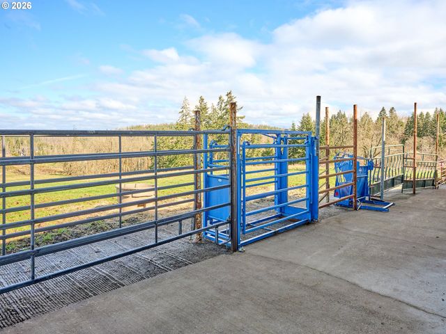 38252 S BLAIR Rd, Molalla, OR 97038