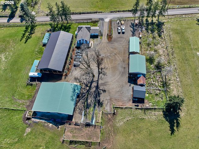 38252 S BLAIR Rd, Molalla, OR 97038