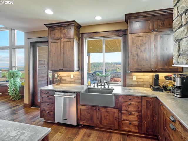 38252 S BLAIR Rd, Molalla, OR 97038