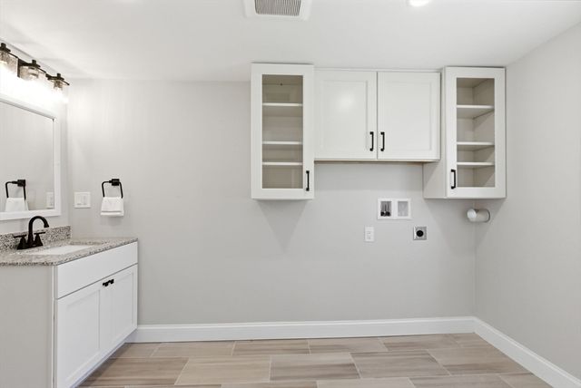106 Rocky Hill Rd, Plymouth, MA 02360
