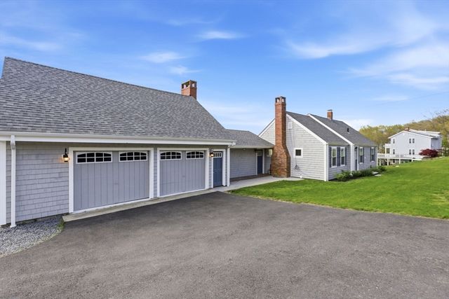 106 Rocky Hill Rd, Plymouth, MA 02360