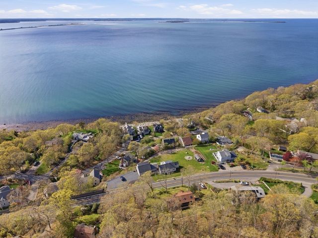 106 Rocky Hill Rd, Plymouth, MA 02360