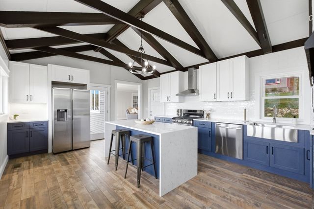106 Rocky Hill Rd, Plymouth, MA 02360