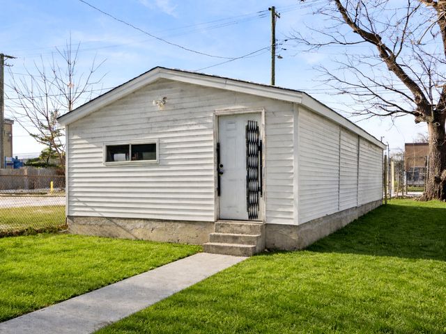 5168 S Wabash Avenue, Chicago, IL 60615