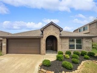 816 Oriel Circle, Fort Worth, TX 76036