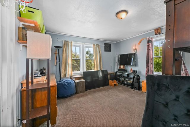 365 Old Mamaroneck Road, White Plains, NY 10605