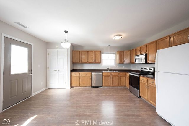 7657 Scatter Woods Lane, Indianapolis, IN 46239