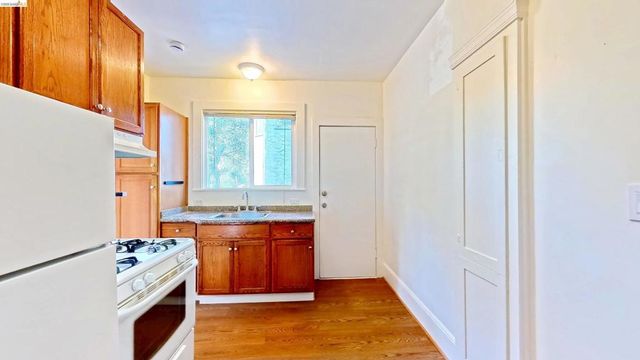 2924 Florence St, Berkeley, CA 94705