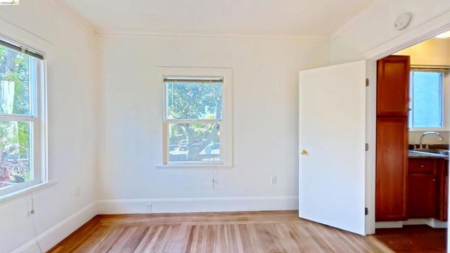 2924 Florence St, Berkeley, CA 94705