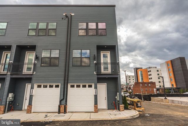 2723 LORRAINE CT, Philadelphia, PA 19131