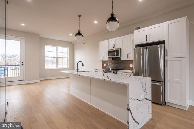 2723 LORRAINE CT, Philadelphia, PA 19131