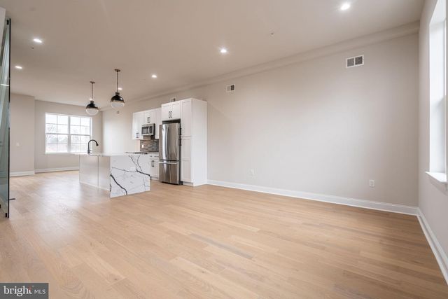 2723 LORRAINE CT, Philadelphia, PA 19131