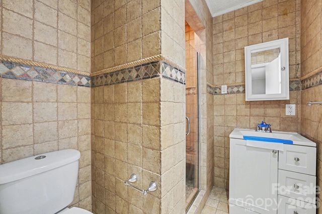 742 N Mulberry Street, Statesville, NC 28677