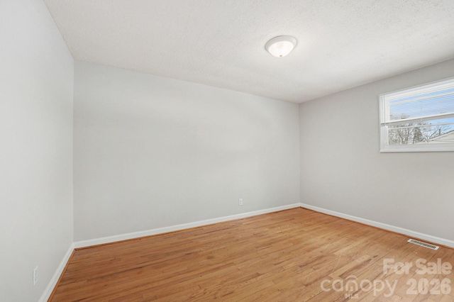 742 N Mulberry Street, Statesville, NC 28677