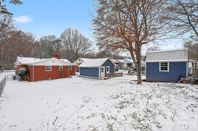 742 N Mulberry Street, Statesville, NC 28677