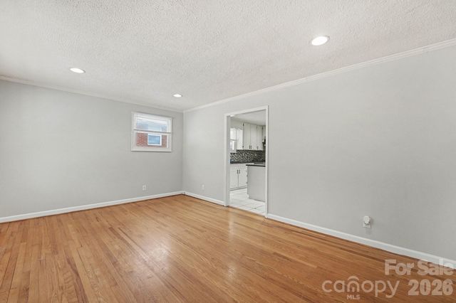 742 N Mulberry Street, Statesville, NC 28677