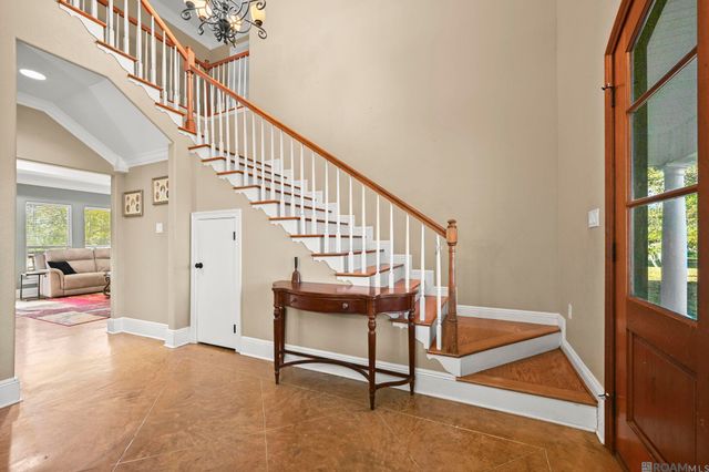 537 W Main St, Gonzales, LA 70737