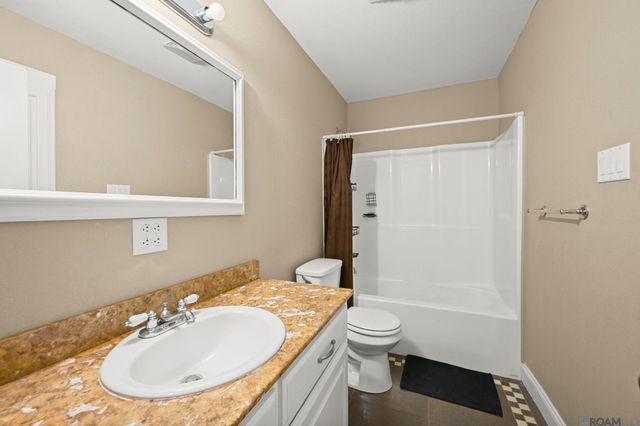 537 W Main St, Gonzales, LA 70737