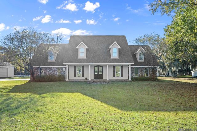 537 W Main St, Gonzales, LA 70737
