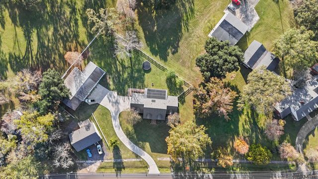 537 W Main St, Gonzales, LA 70737