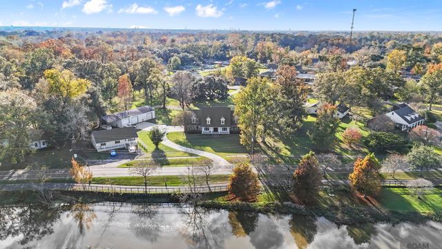 537 W Main St, Gonzales, LA 70737