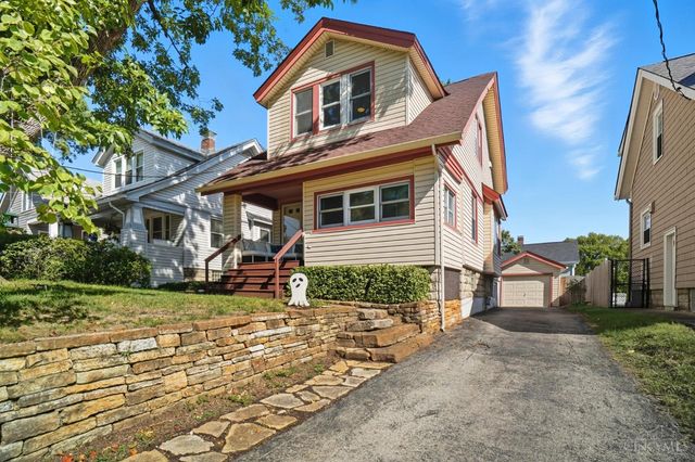 6006 Grand Vista Avenue, Cincinnati, OH 45213