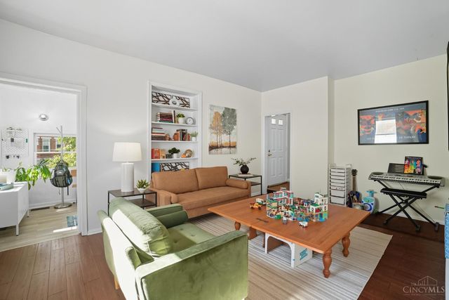 6006 Grand Vista Avenue, Cincinnati, OH 45213