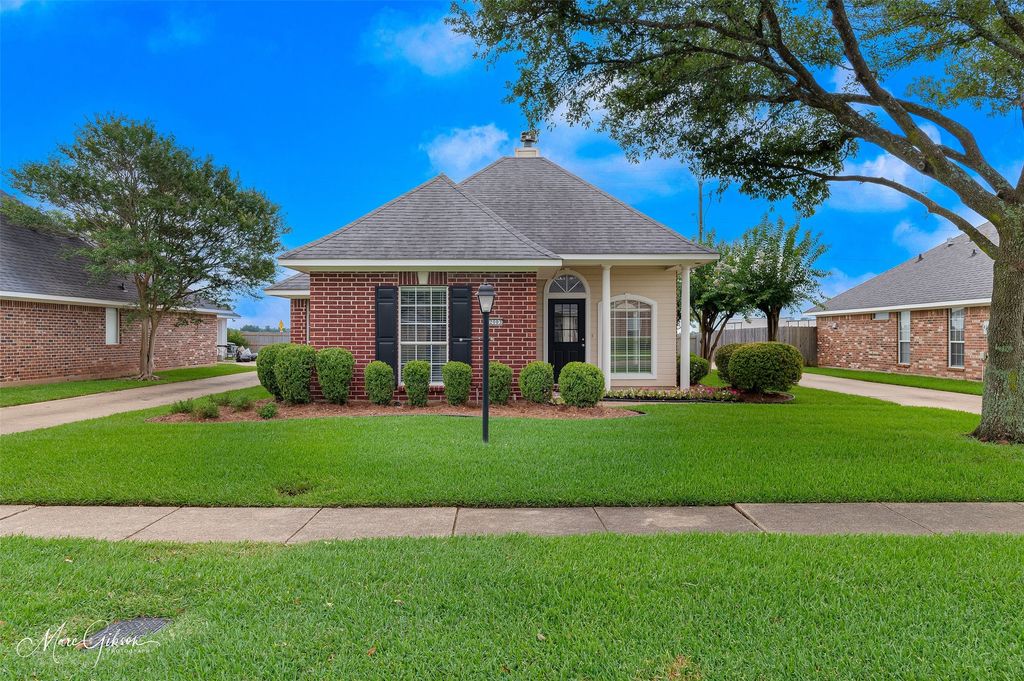 2003 Belle Haven Drive, Bossier City, LA 71111
