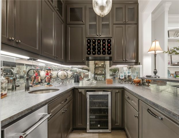 1201 Quarry Oaks Drive, College Station, TX 77845