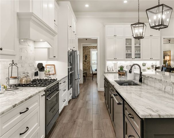 1201 Quarry Oaks Drive, College Station, TX 77845