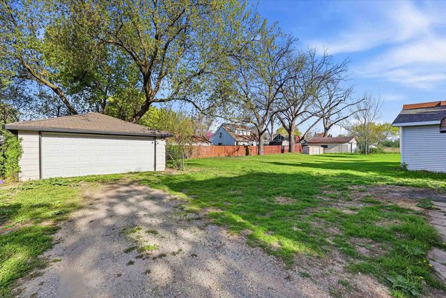 168 GRUENWALD AVENUE, Neenah, WI 54956