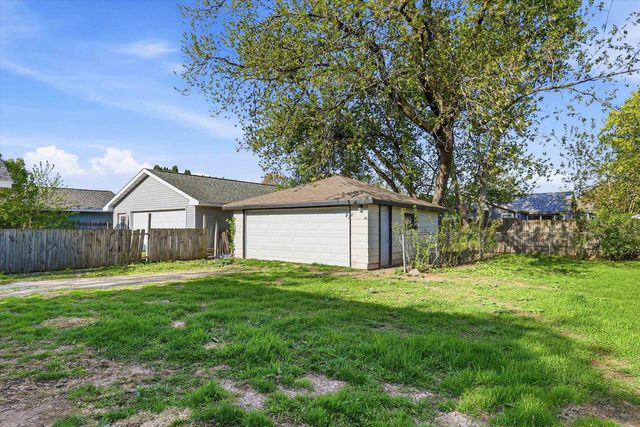 168 GRUENWALD AVENUE, Neenah, WI 54956