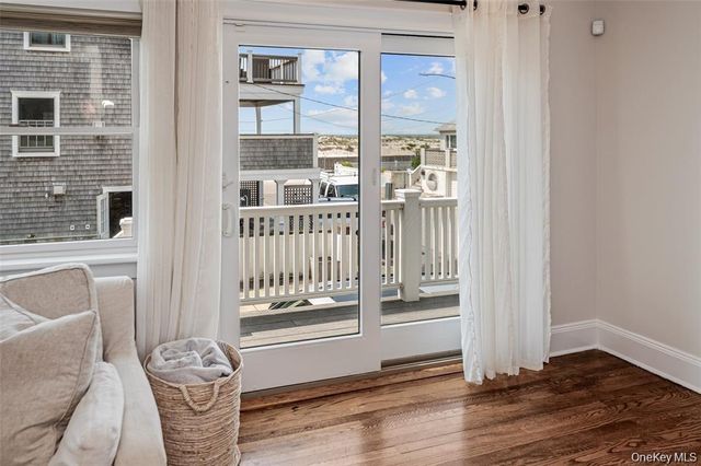 30 Buffalo Avenue, East Atlantic Beach, NY 11561