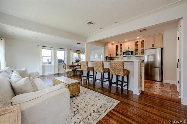 30 Buffalo Avenue, East Atlantic Beach, NY 11561