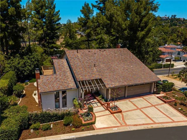 1281 Country Hills, North Tustin, CA 92705