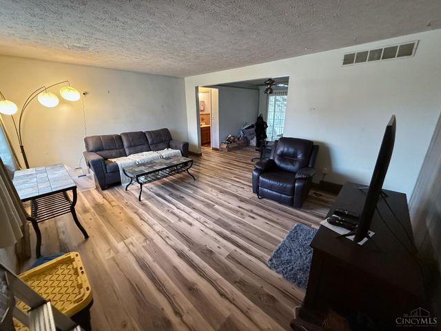 784 Woodyhill Drive, Delhi Twp, OH 45238