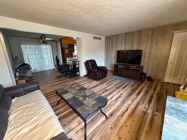 784 Woodyhill Drive, Delhi Twp, OH 45238