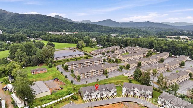 77 Moon Haven Way, Arden, NC 28704